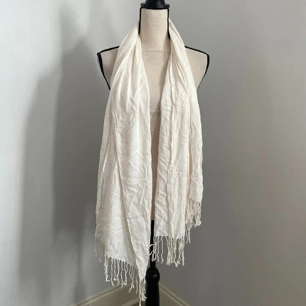 Soft Touch White Gold Striped Scarf‎ Fringe Edges Lightweight Preppy Soft Girl